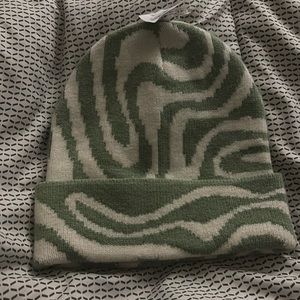 NWT AMERICAN EAGLE BEANIE HAT
